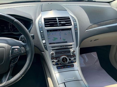 Used 2017 Lincoln MKZ Reserve w/ Climate Package AWD/4WD image 6