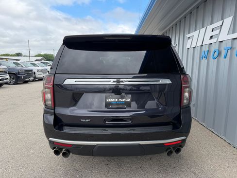 Used 2024 Chevrolet Tahoe High Country AWD/4WD image 7