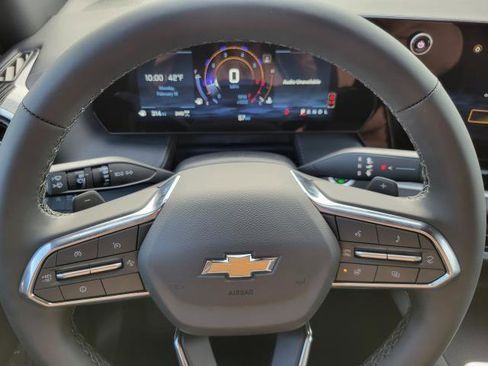 New 2026 Chevrolet Equinox LT w/ Convenience Package II image 10