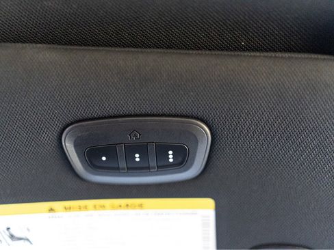 Used 2019 Chrysler Pacifica Limited w/ Advanced Safetytec Group image 22