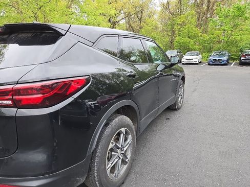 Used 2023 Chevrolet Blazer LT AWD/4WD image 3
