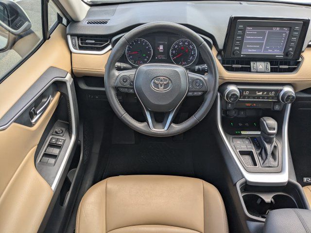 Used 2021 Toyota RAV4 XLE Premium FWD image 16