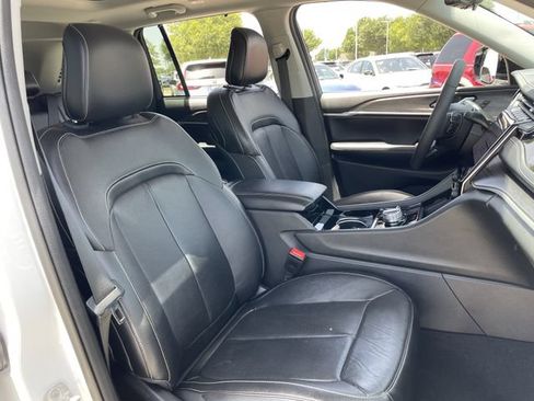 Used 2022 Jeep Grand Cherokee Limited 4xe w/ Luxury Tech Group II AWD/4WD image 27
