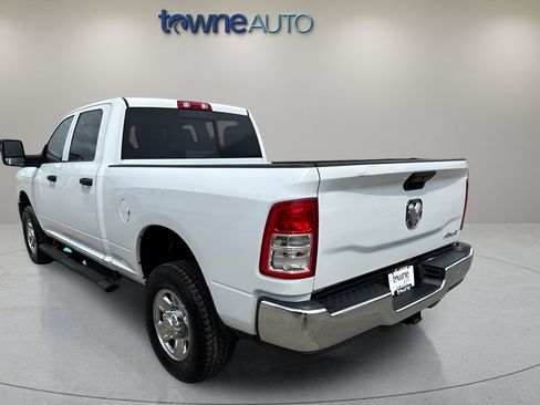 Used 2024 RAM 2500 Tradesman w/ Chrome Appearance Group AWD/4WD image 3
