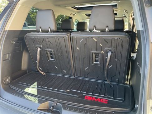 Used 2023 GMC Acadia AT4 w/ Technology Package image 18