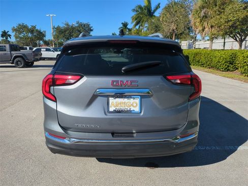 Used 2021 GMC Terrain SLT w/ LPO, Floor Liner Package image 7