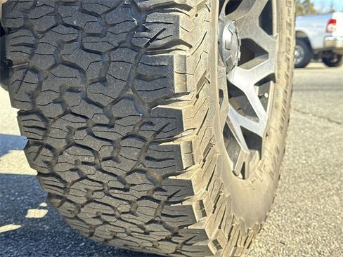 Used 2022 RAM 1500 Big Horn w/ Night Edition image 10