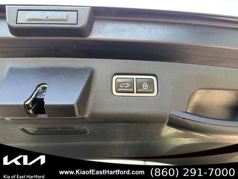 Certified 2023 Kia Sorento SX AWD/4WD image 17