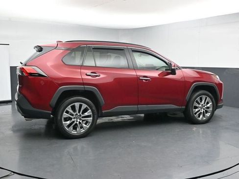 Used 2024 Toyota RAV4 Limited FWD image 9