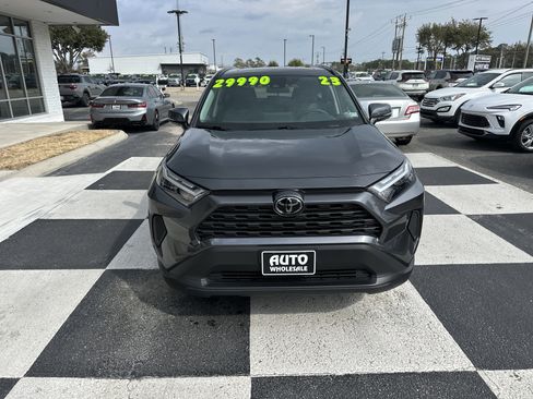 Used 2023 Toyota RAV4 XLE w/ Convenience Package image 2