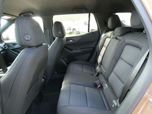 New 2027 Chevrolet Equinox LT AWD/4WD image 13