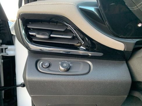 New 2026 Buick Envista Avenir image 19