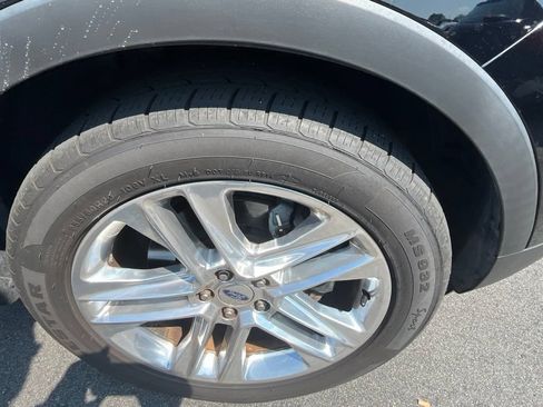 Used 2017 Ford Explorer Limited FWD image 13
