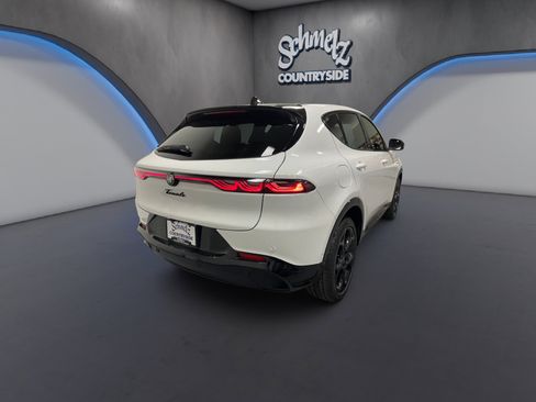 New 2026 Alfa Romeo Tonale w/ Quick Order Package 23H Volce AWD/4WD image 9