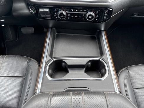 Used 2024 Chevrolet Silverado 2500 High Country w/ High Country Premium Package AWD/4WD image 15