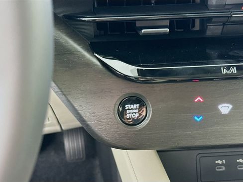 New 2026 Nissan Murano SV image 18