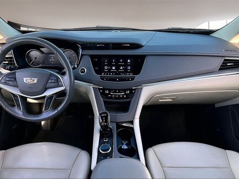 Used 2021 Cadillac XT5 Premium Luxury image 15