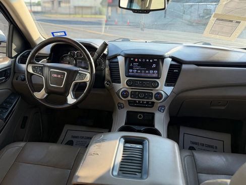 Used 2016 GMC Yukon SLT w/ Open Road Package image 9