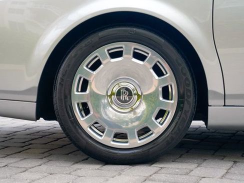 Used 2013 Rolls-Royce Phantom Sedan image 34