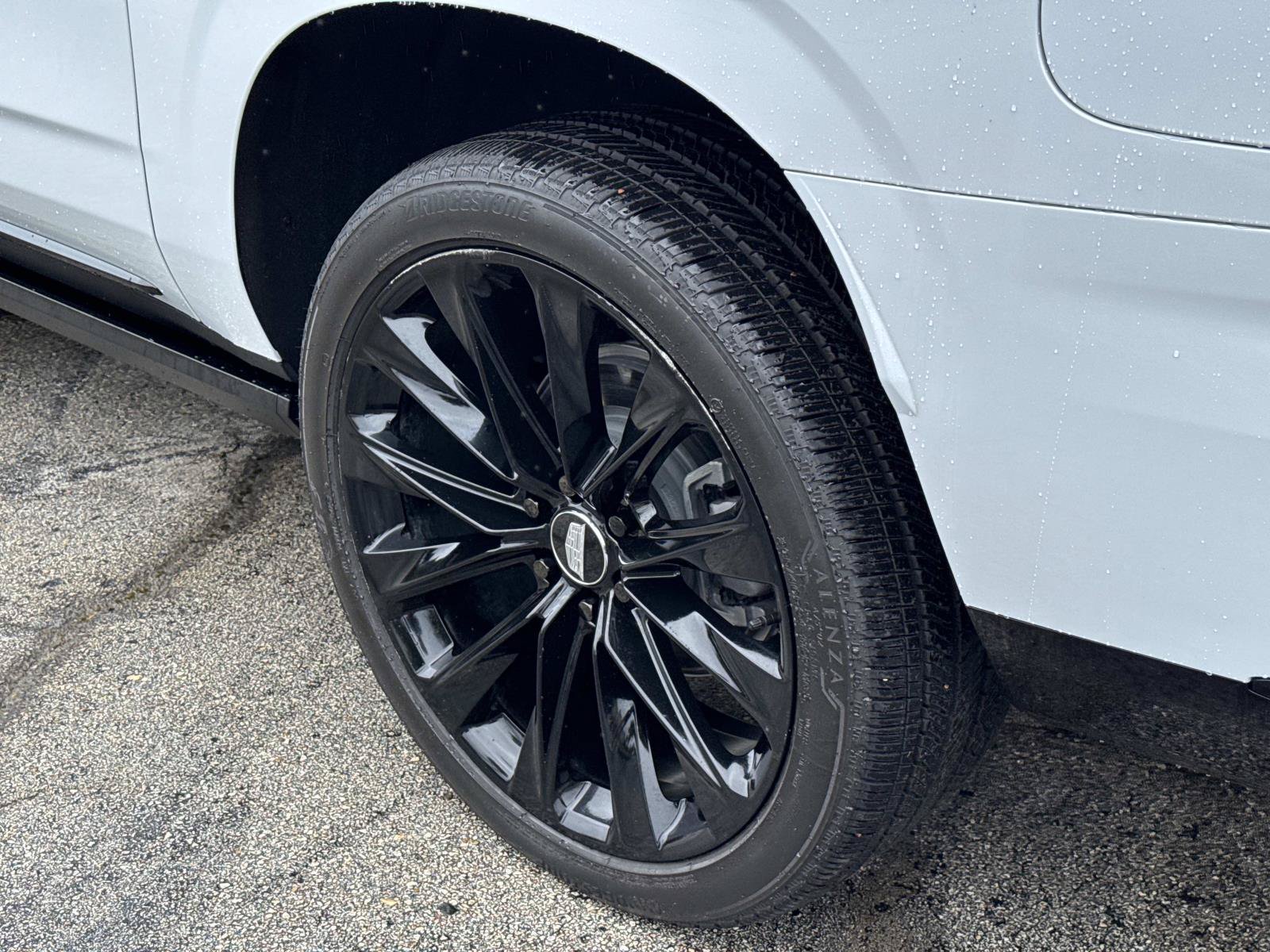 Certified 2026 Cadillac Escalade ESV Platinum Sport w/ LPO, ONYX Package AWD/4WD image 12