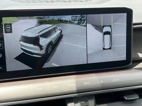 Used 2024 Kia EV9 Land AWD/4WD image 39