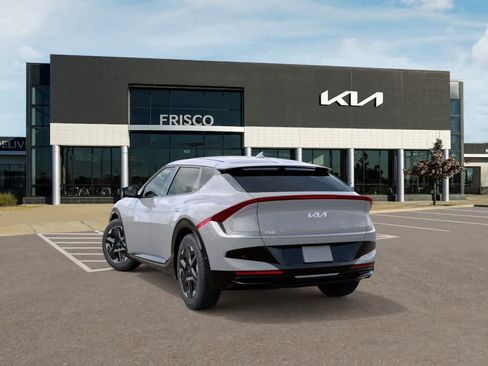 New 2026 Kia EV6 Wind RWD image 4