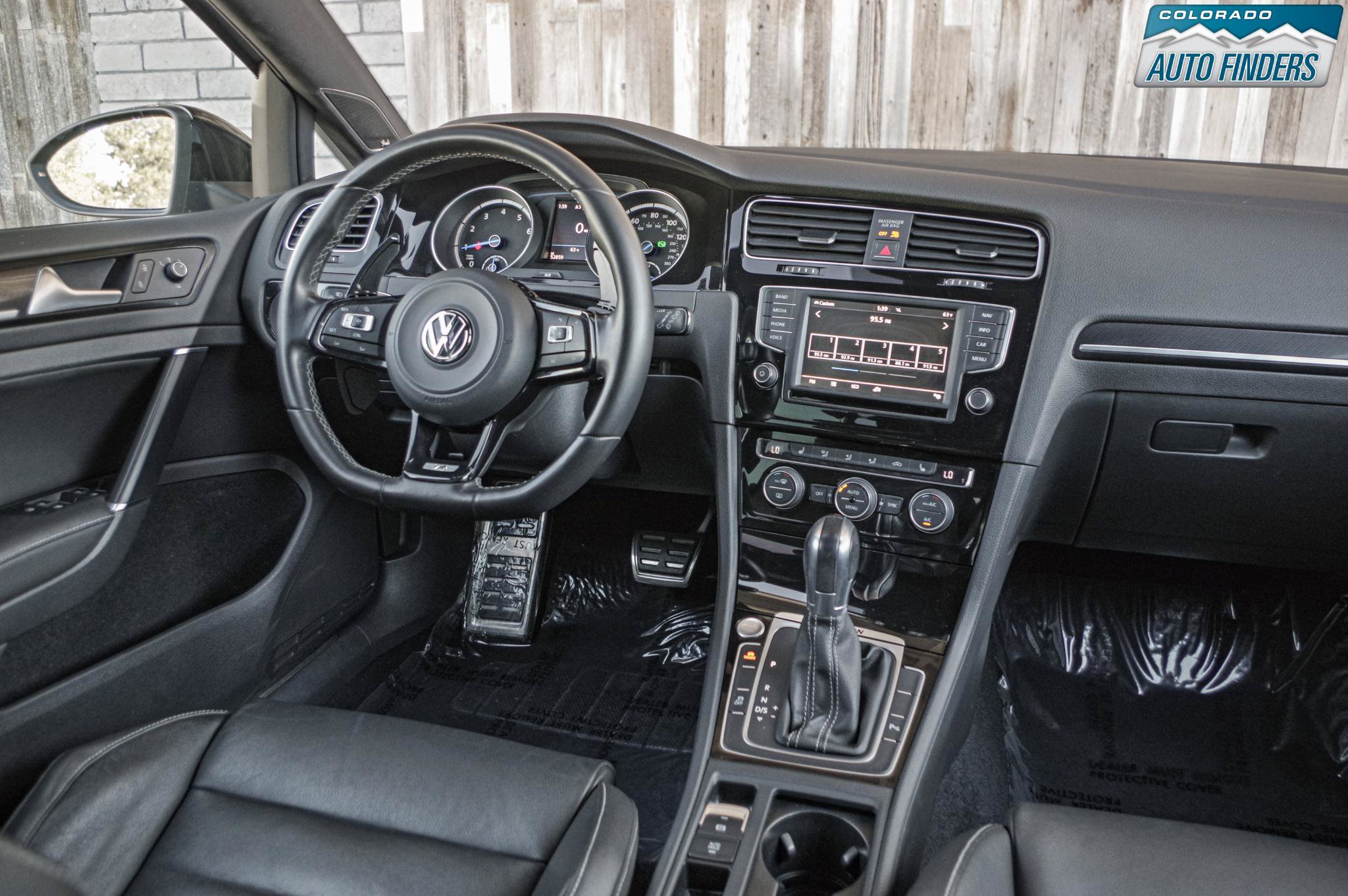 Used 2017 Volkswagen Golf 4-Door AWD/4WD image 15