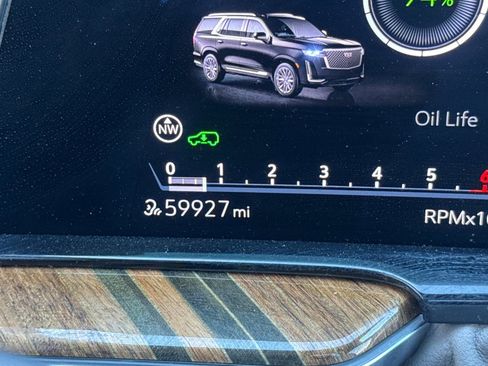 Used 2022 Cadillac Escalade ESV Sport Platinum w/ Heavy-Duty Trailer Package image 28