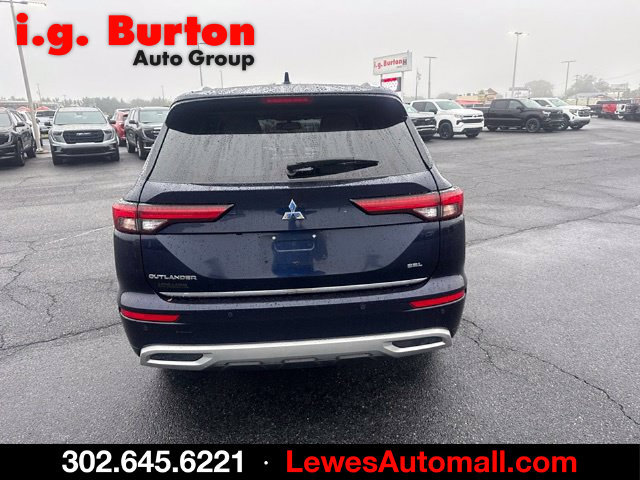 Used 2023 Mitsubishi Outlander SEL FWD image 4