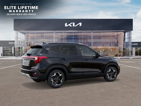 New 2026 Kia Seltos S FWD image 7