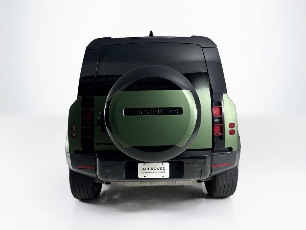 Used 2024 Land Rover Defender 110 S AWD/4WD image 4
