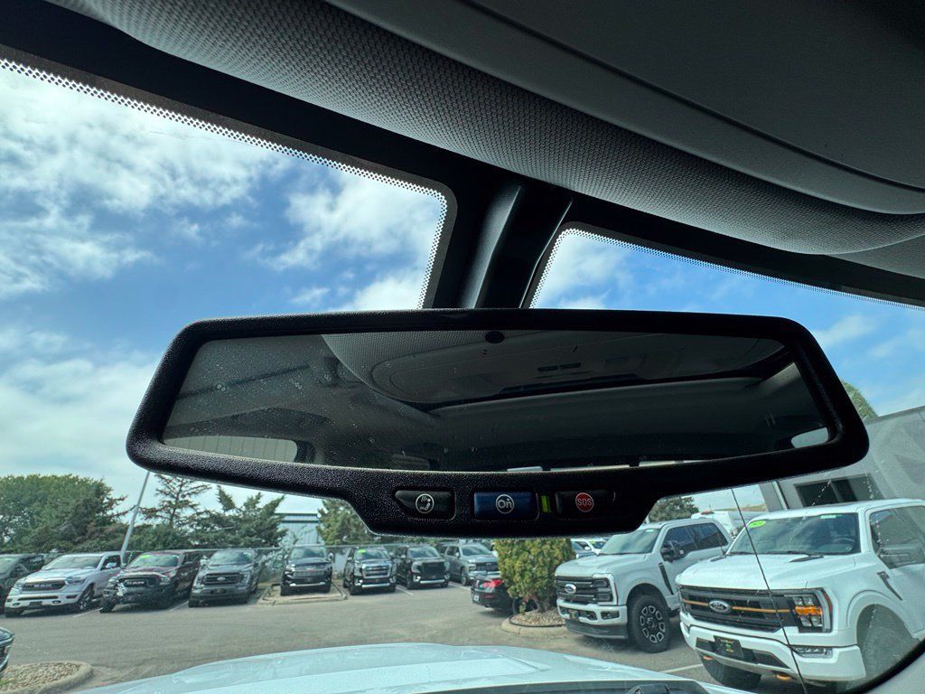 Used 2019 GMC Sierra 2500 SLT w/ All Terrain HD Package AWD/4WD image 34