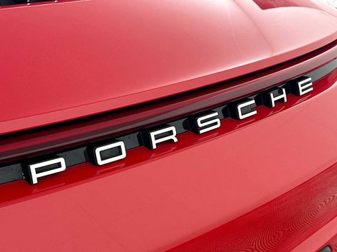 Certified 2022 Porsche 911 Carrera 4S image 31