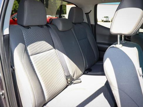 Certified 2021 Toyota Tacoma SR5 image 30