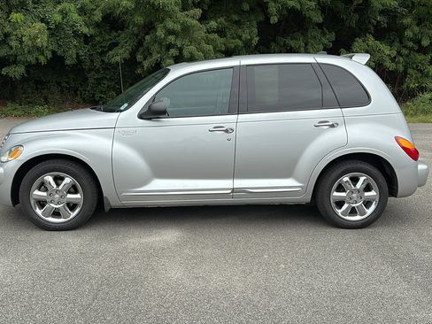 Used 2004 Chrysler PT Cruiser Limited image 6