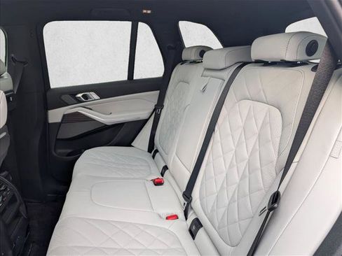 Used 2026 BMW X5 xDrive50e AWD/4WD image 17