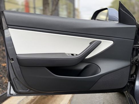 Used 2020 Tesla Model 3 Long Range image 28