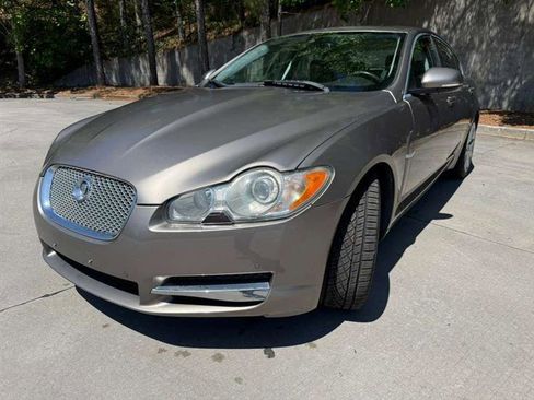 Used 2011 Jaguar XF Premium RWD image 5