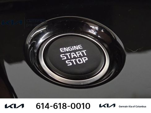 Certified 2024 Kia Sportage EX w/ EX Premium Package AWD/4WD image 30