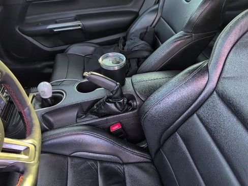 Used 2019 Ford Mustang Shelby GT350 w/ Technology Package image 7