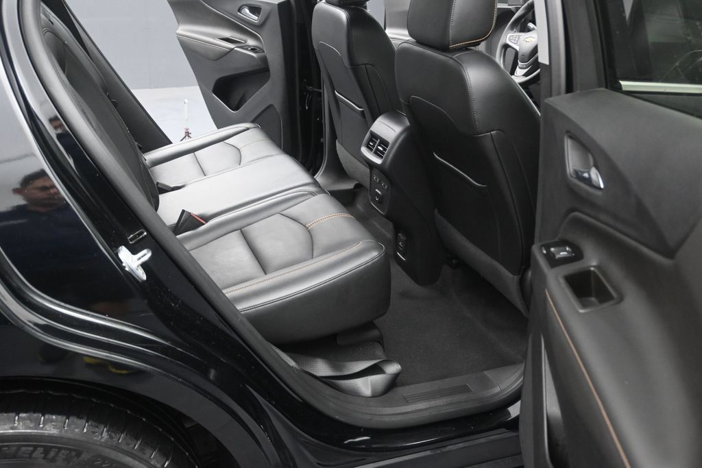 Used 2023 Chevrolet Equinox Premier FWD image 15