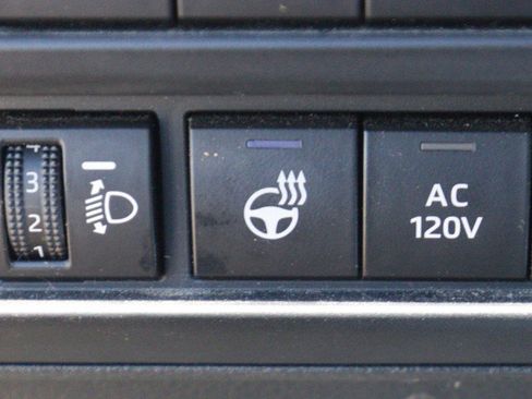 Used 2022 Toyota Tundra SR5 w/ SR5 Premium Package AWD/4WD image 18