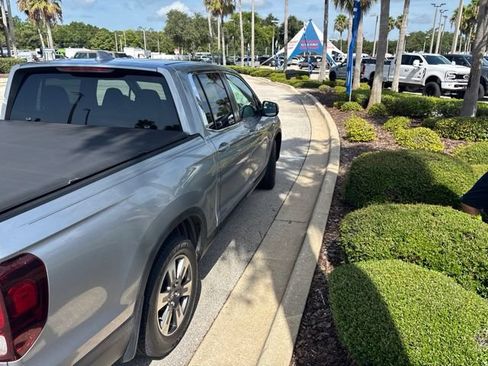 Used 2018 Honda Ridgeline RTL image 5