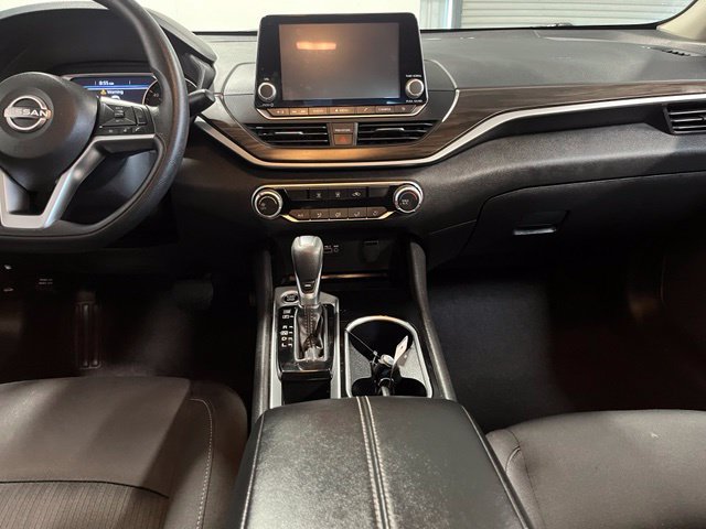 Used 2024 Nissan Altima 2.5 SV FWD image 20