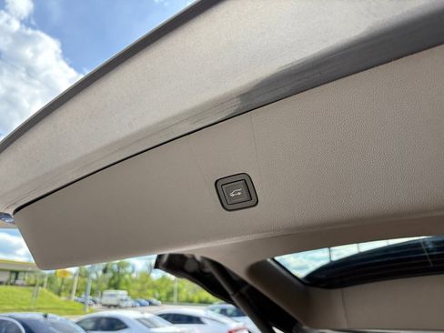 Used 2019 Chevrolet Traverse Premier w/ LPO, Floor Liner Package AWD/4WD image 6