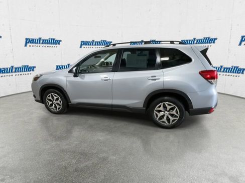 Used 2023 Subaru Forester Premium AWD/4WD image 8