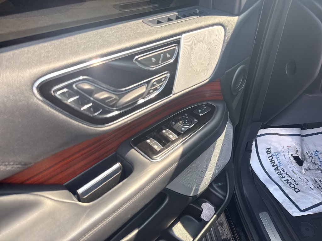 Used 2024 Lincoln Navigator L Reserve AWD/4WD image 11