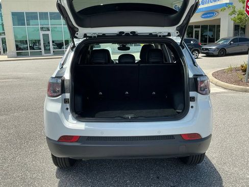 Used 2025 Jeep Compass Limited AWD/4WD image 27