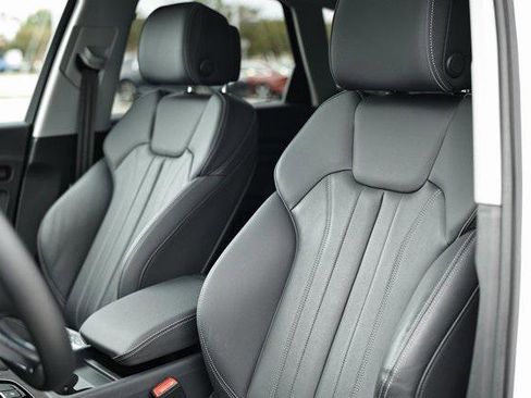 Certified 2024 Audi Q5 2.0T Premium w/ Convenience Package image 20