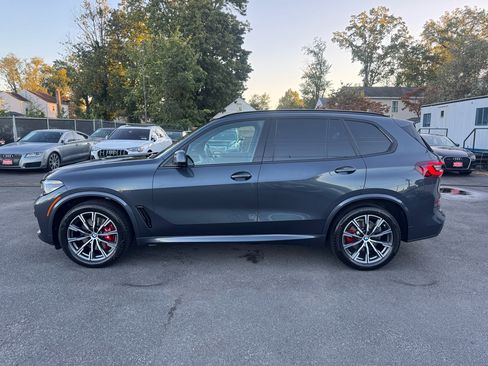 Used 2022 BMW X5 xDrive40i w/ M Sport Package image 4